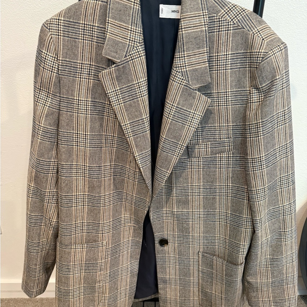 Mango Men's Classic Checkered Blazer